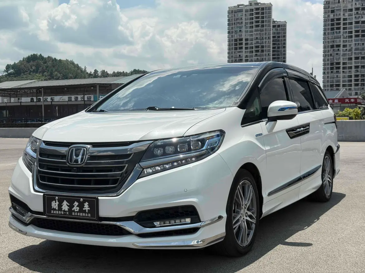 Honda Elysion (Alison)  из Китая