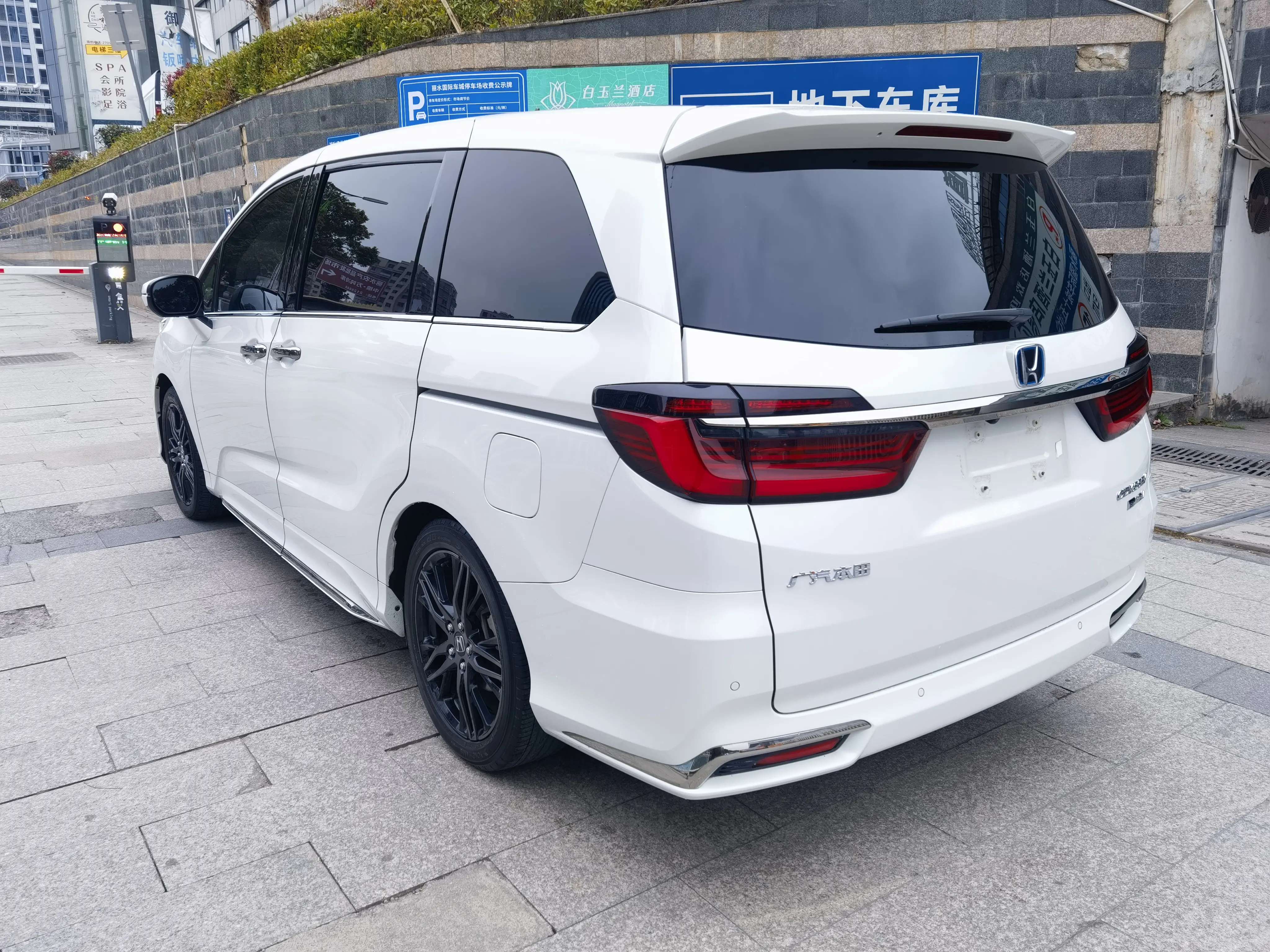 Honda Odyssey  из Китая