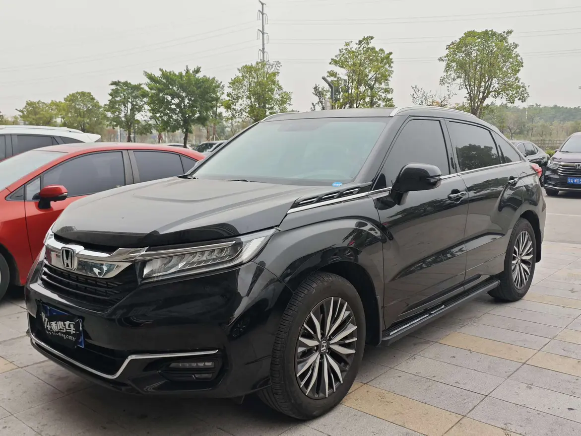 Honda Avancier (Crown Road)  из Китая
