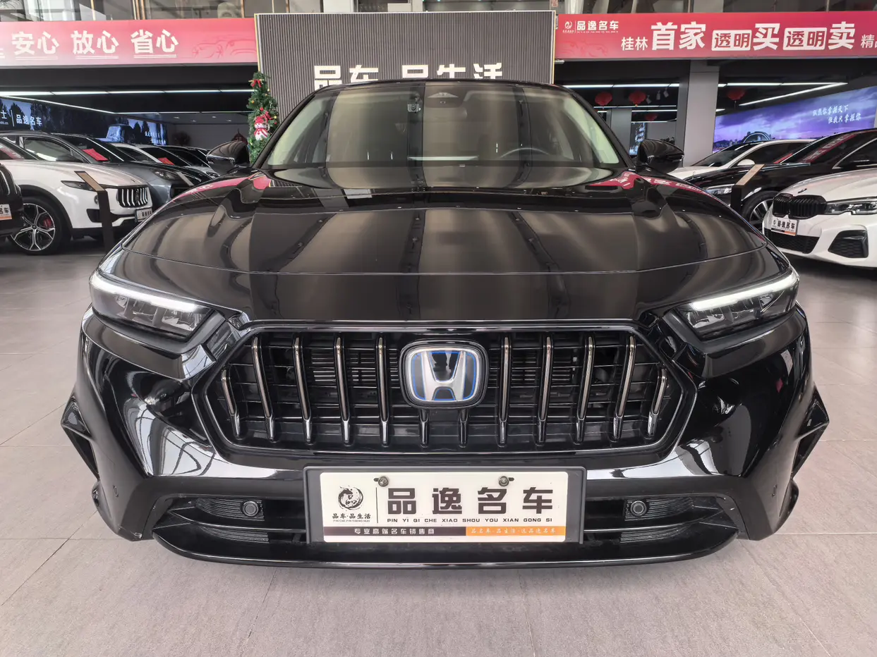 Honda Inspire (PHEV) (Yingshipai PHEV)  из Китая