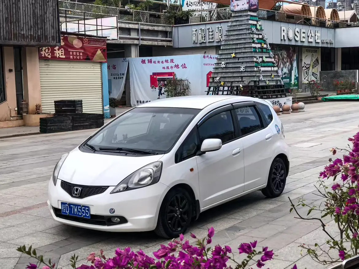 Honda Fit  из Китая