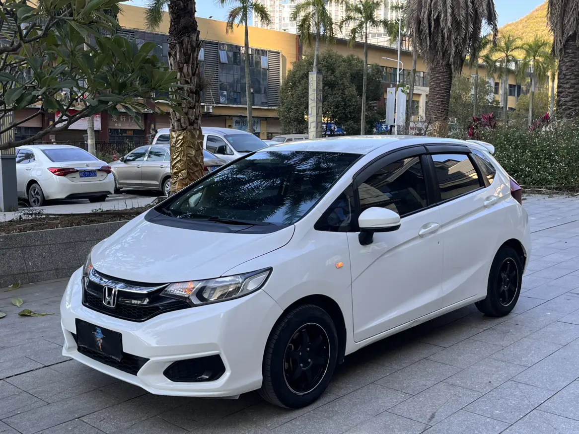 Honda Fit  из Китая