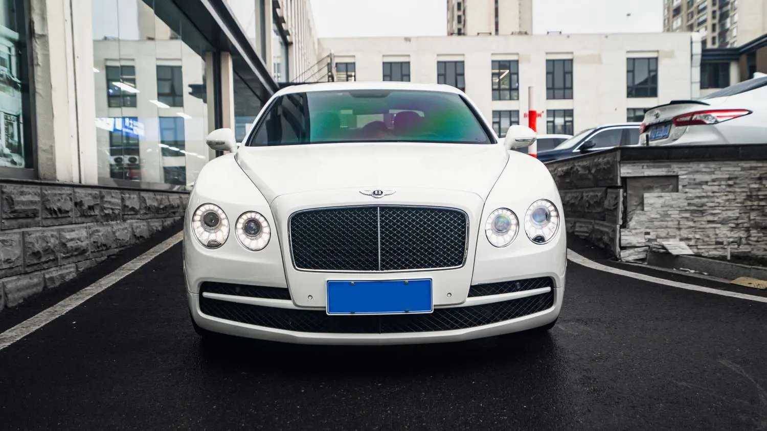 Bentley Galloping  из Китая