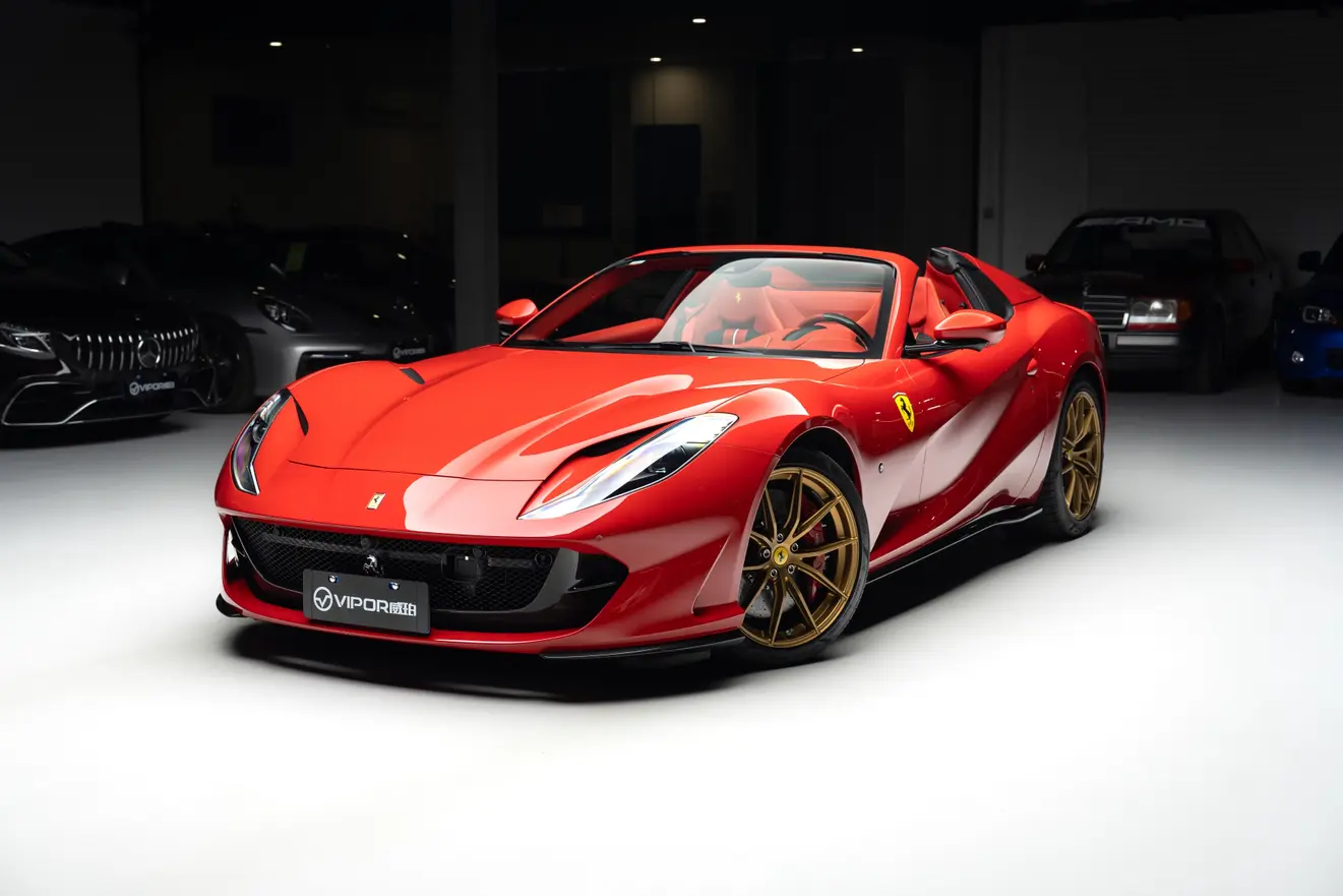 Ferrari 812  из Китая