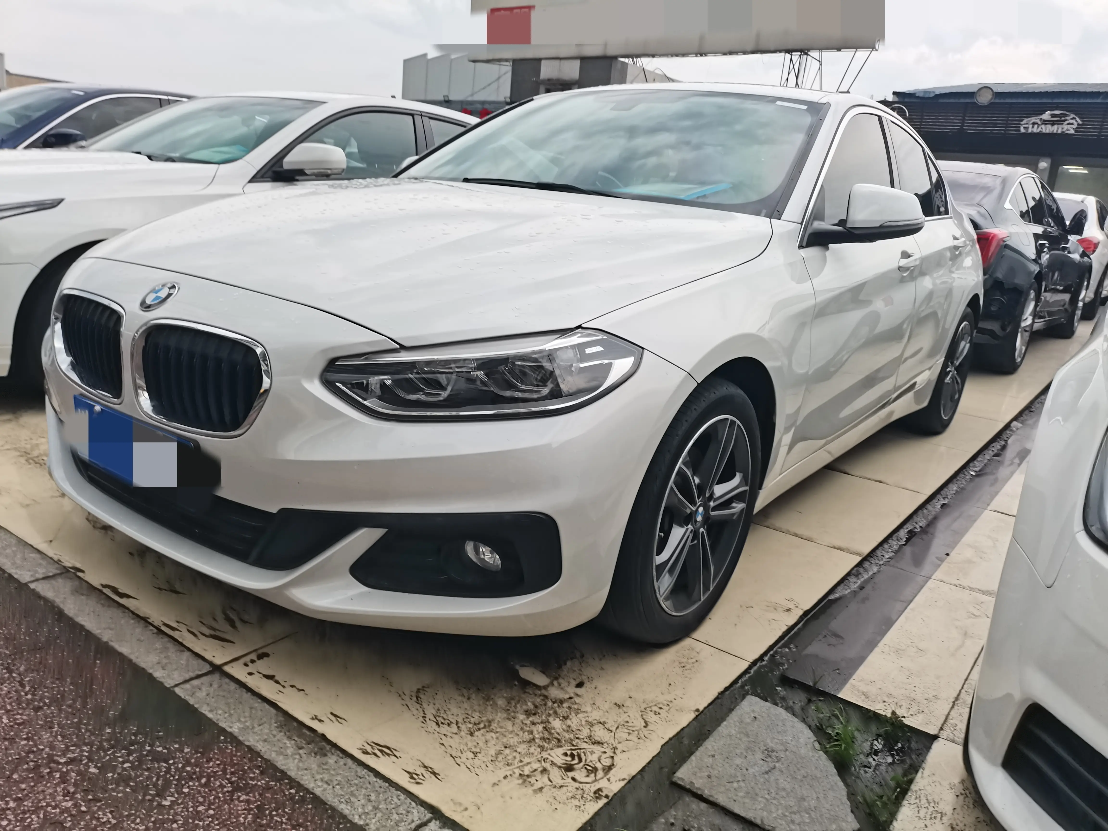 BMW 1 Series  из Китая