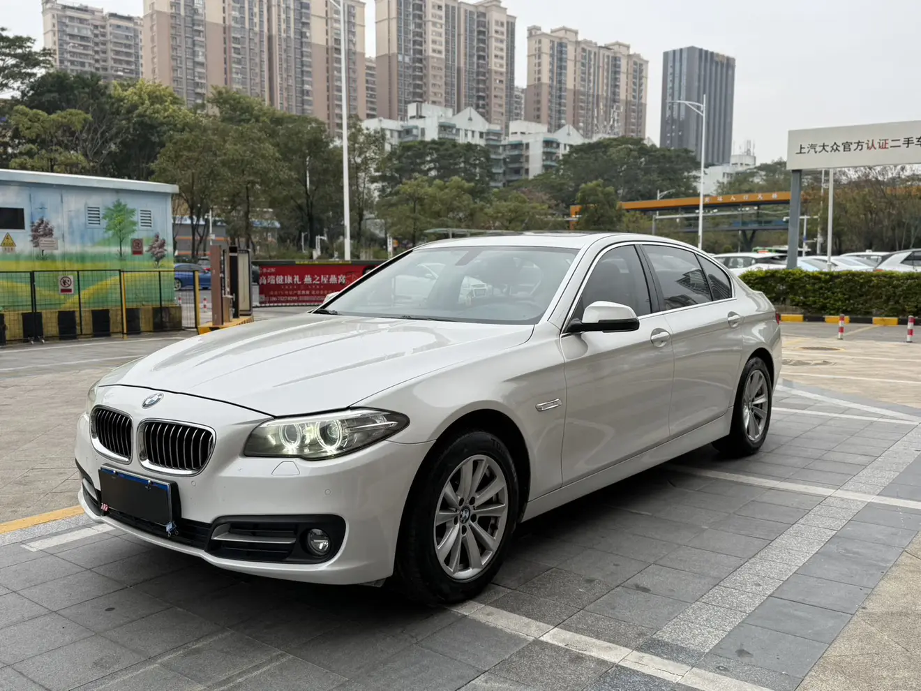 BMW 5 Series  из Китая