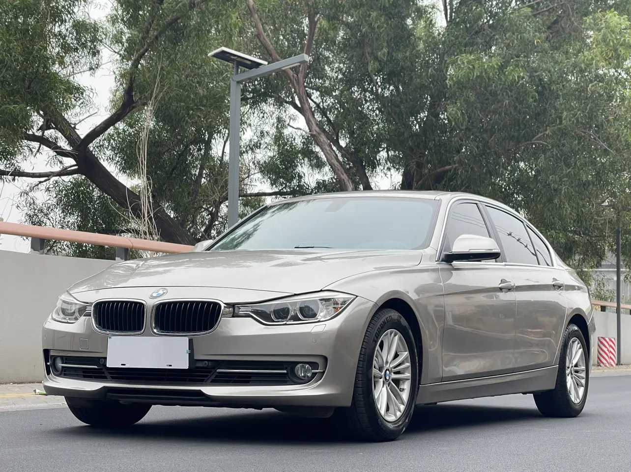 BMW 3 Series  из Китая