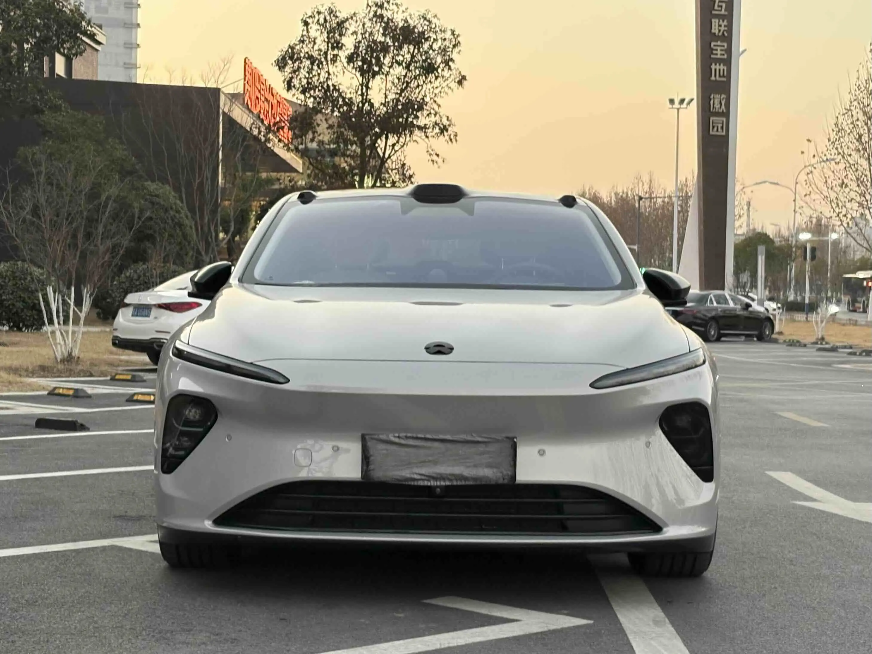 NIO ET7  из Китая