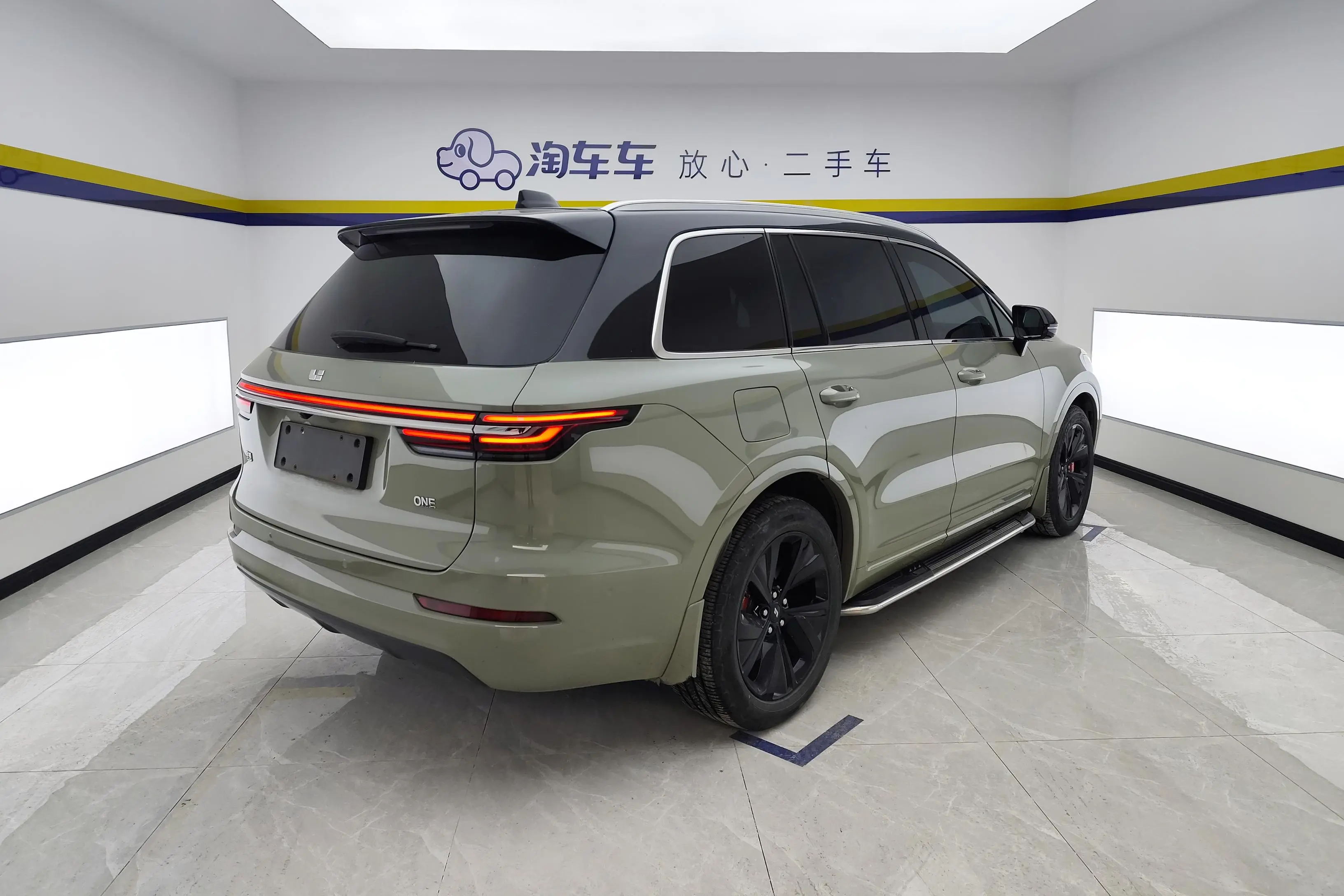 Li ONE (Ideal ONE)  из Китая