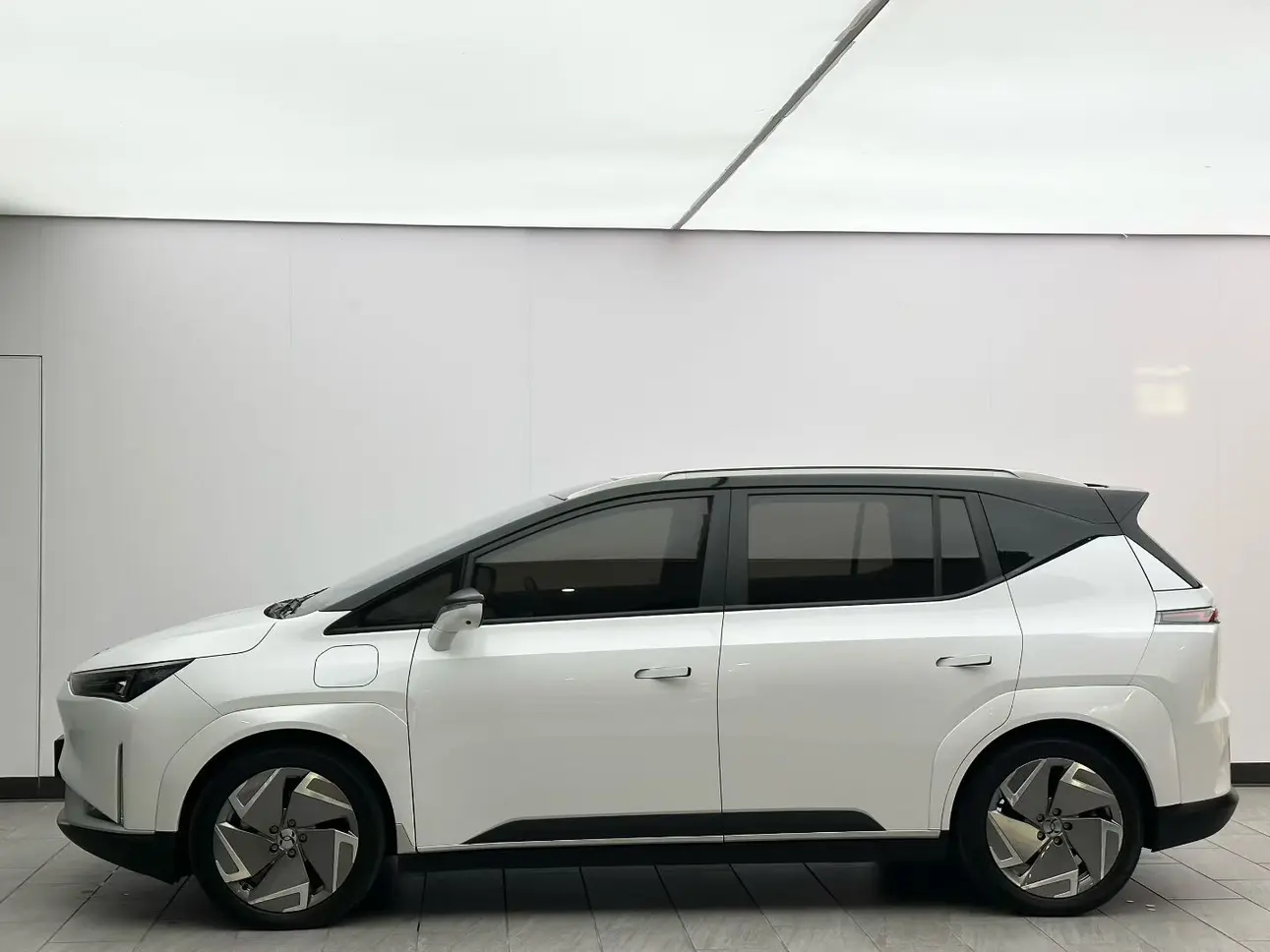 HYCAN Hechuang Z03  из Китая