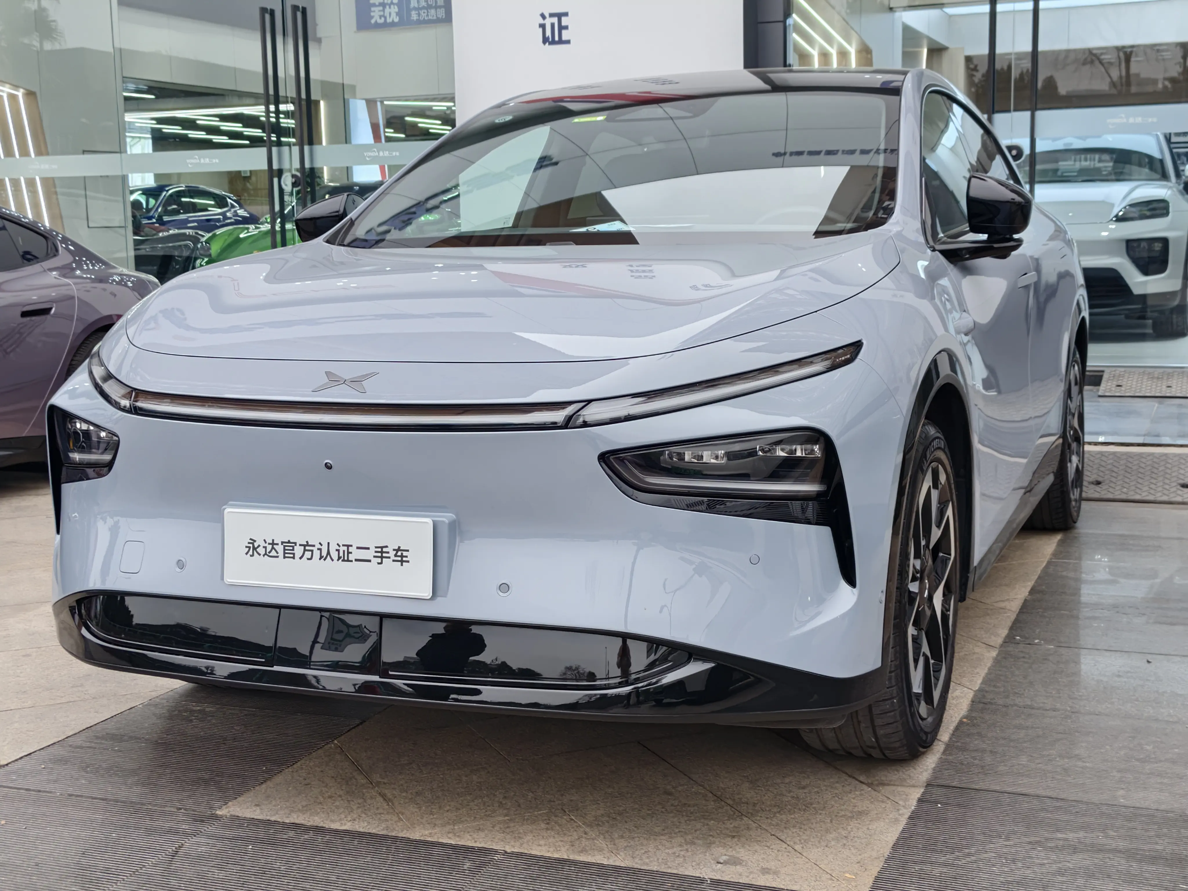 Xpeng G7  из Китая