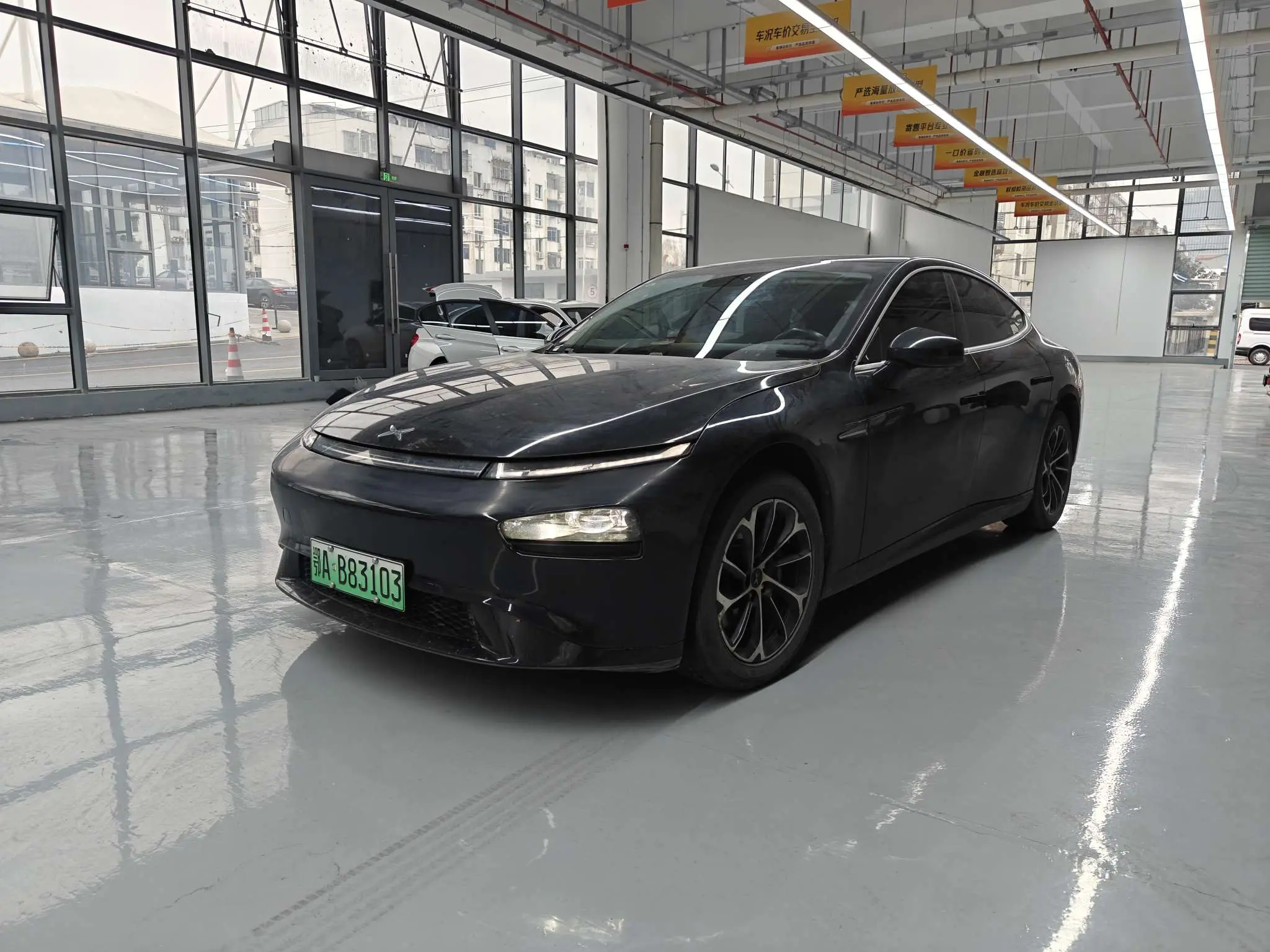 Xpeng P7  из Китая