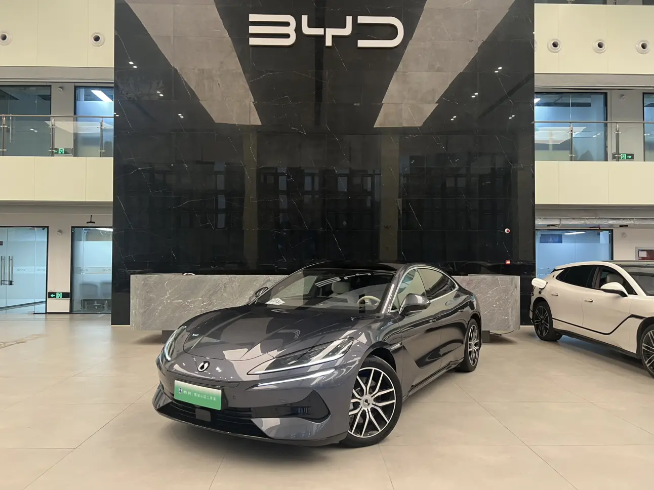 Denza Tengzhong Z9 DM  из Китая