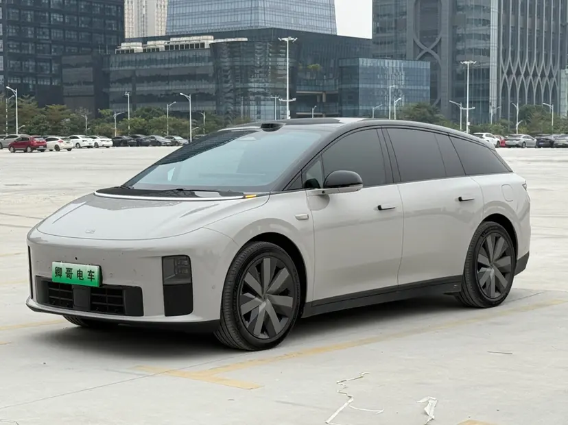 Li Ideal i6  из Китая