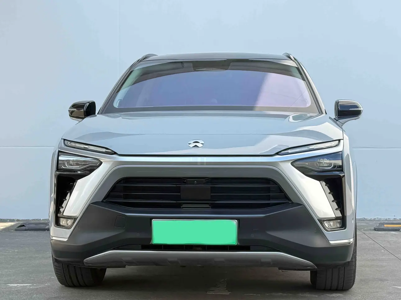 NIO ES8  из Китая