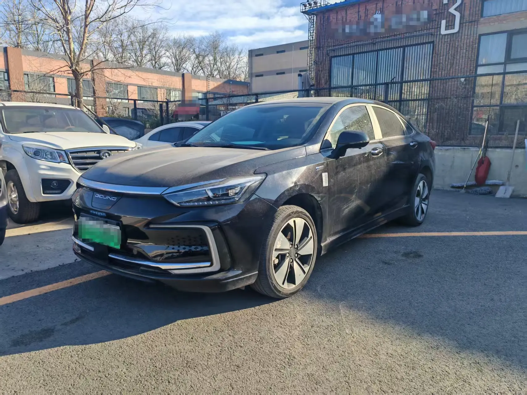 BAIC BeijingEU7  из Китая