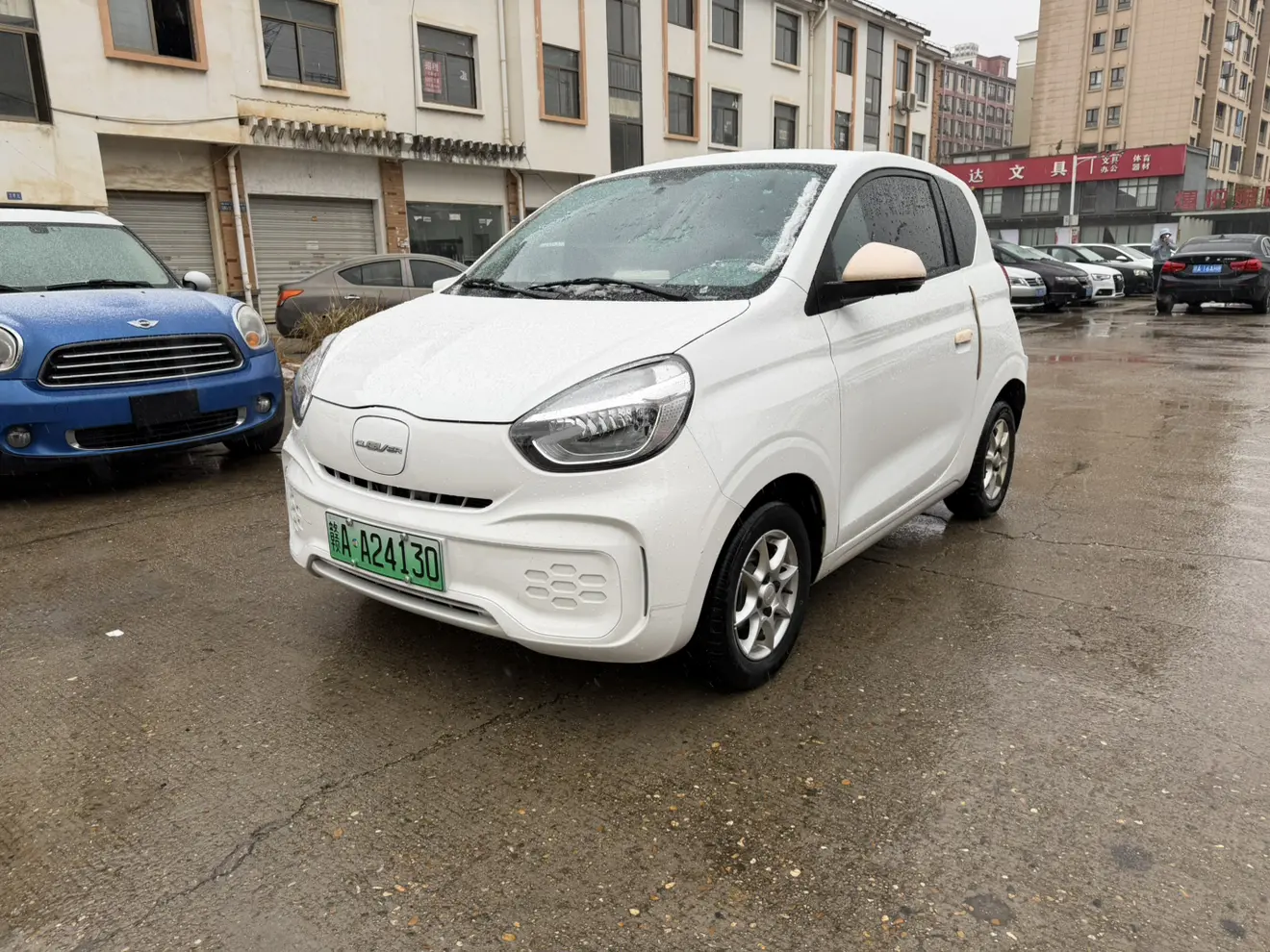 Roewe CLEVER  из Китая