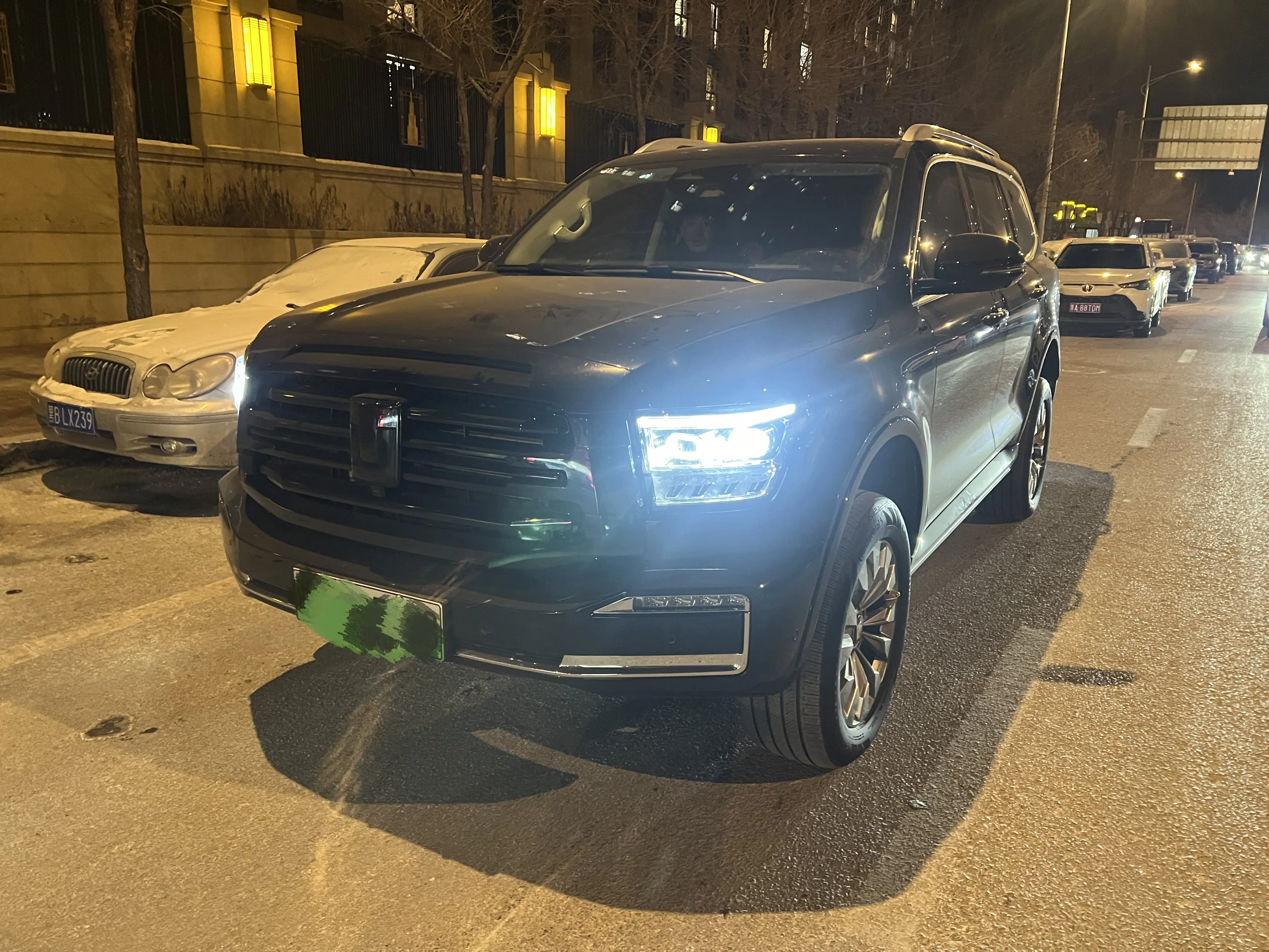 Tank 500 Hi4-T  из Китая