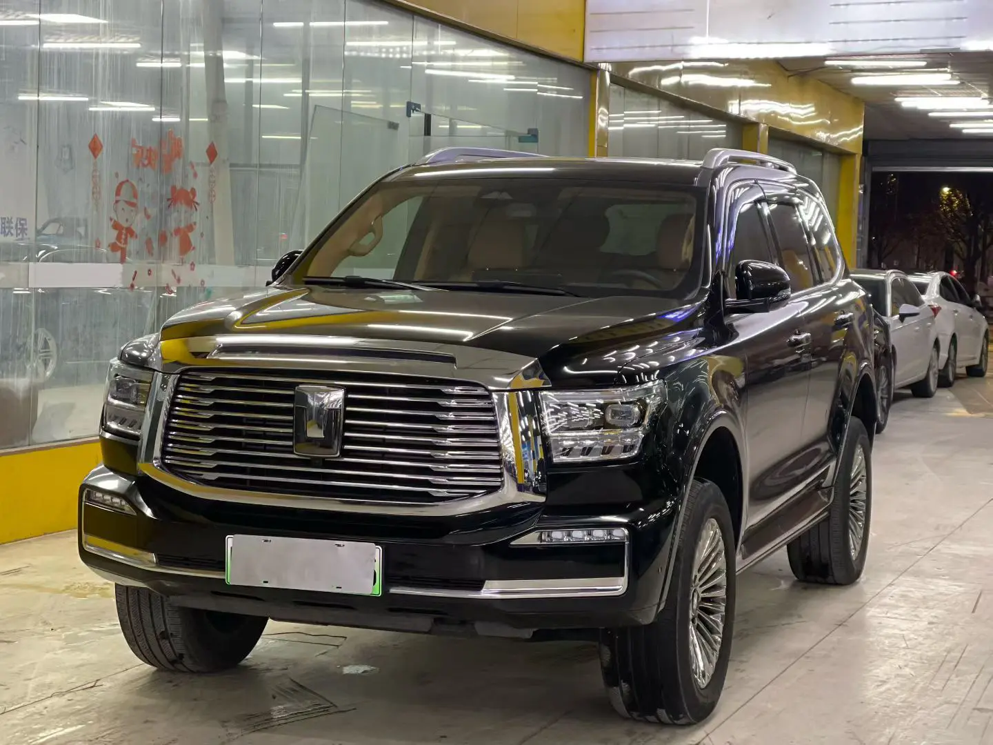 Tank 500 Hi4-T  из Китая