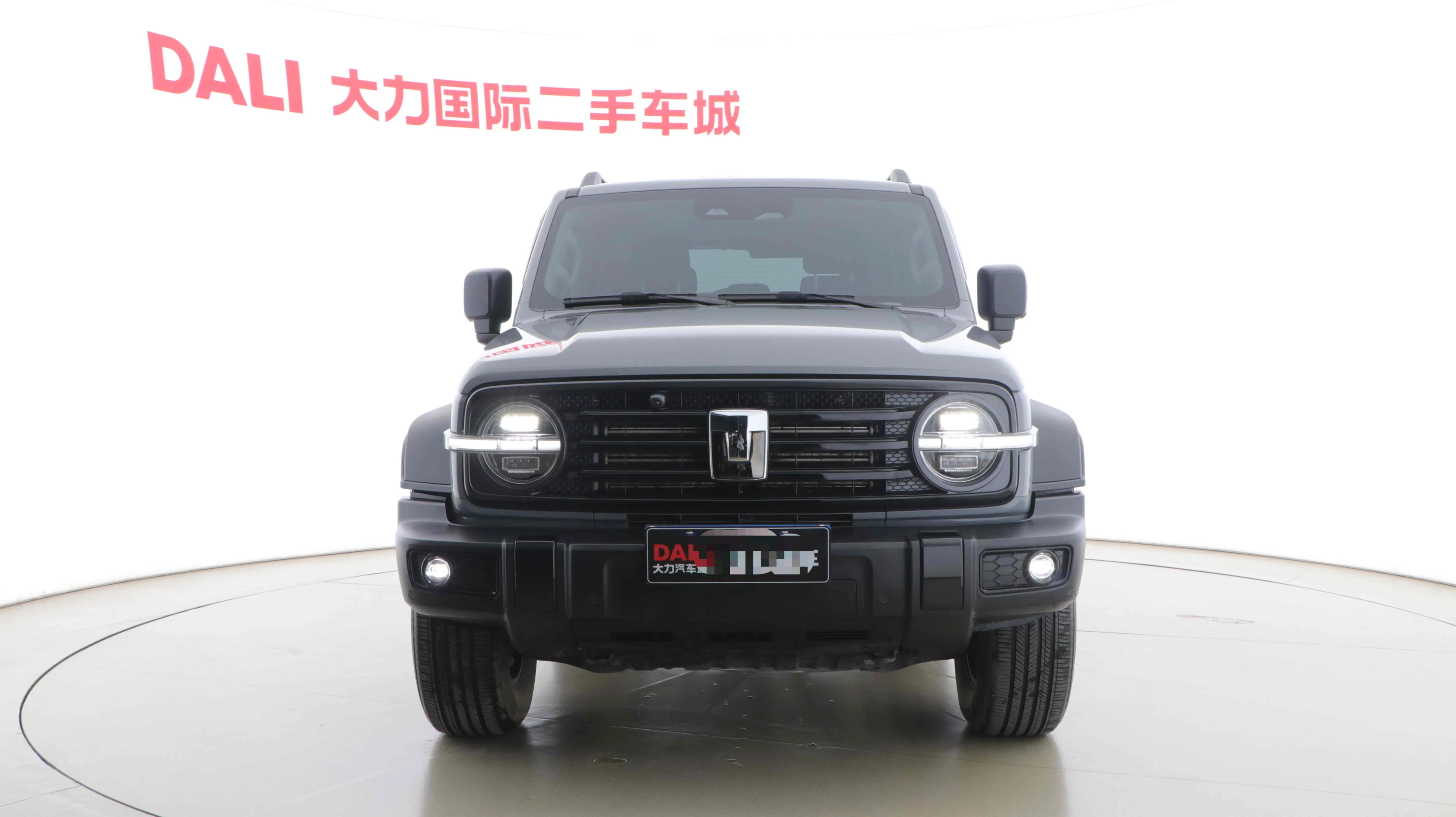 Tank 300  из Китая