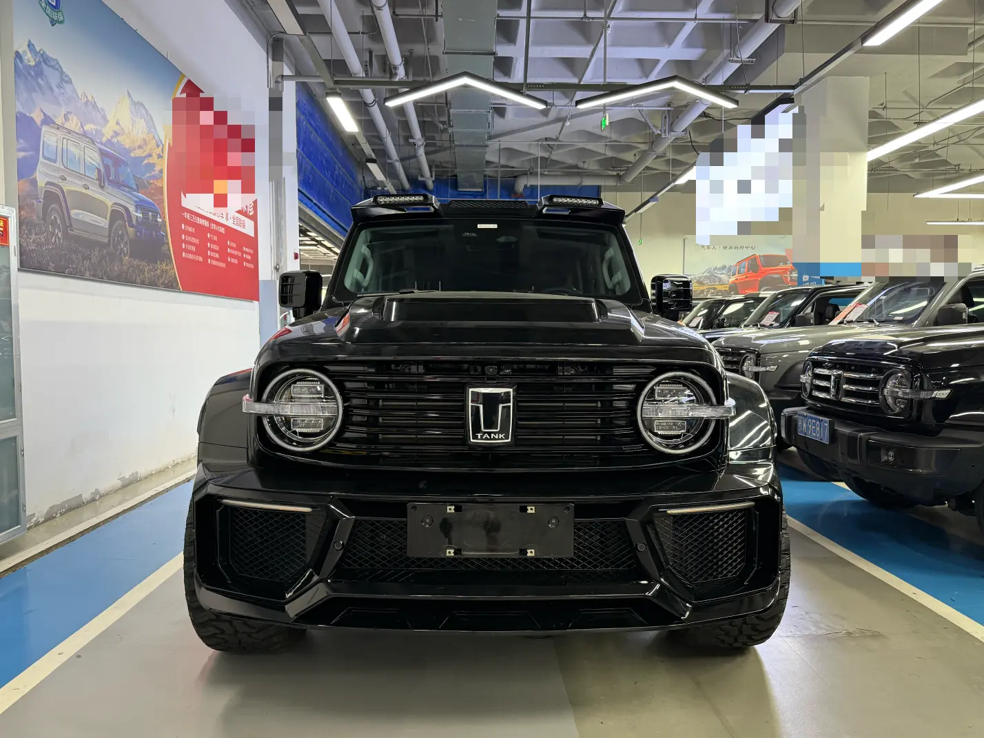 Tank 300  из Китая