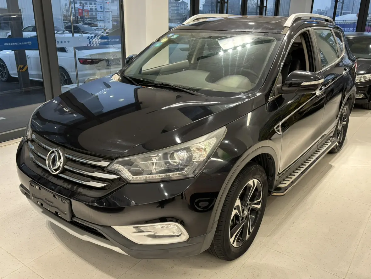 Dongfeng Fengshen AX7  из Китая