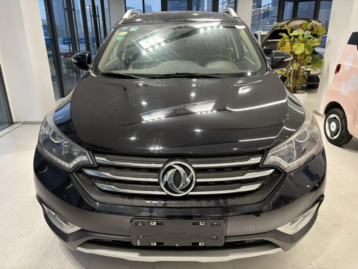 Dongfeng Fengshen AX7  из Китая