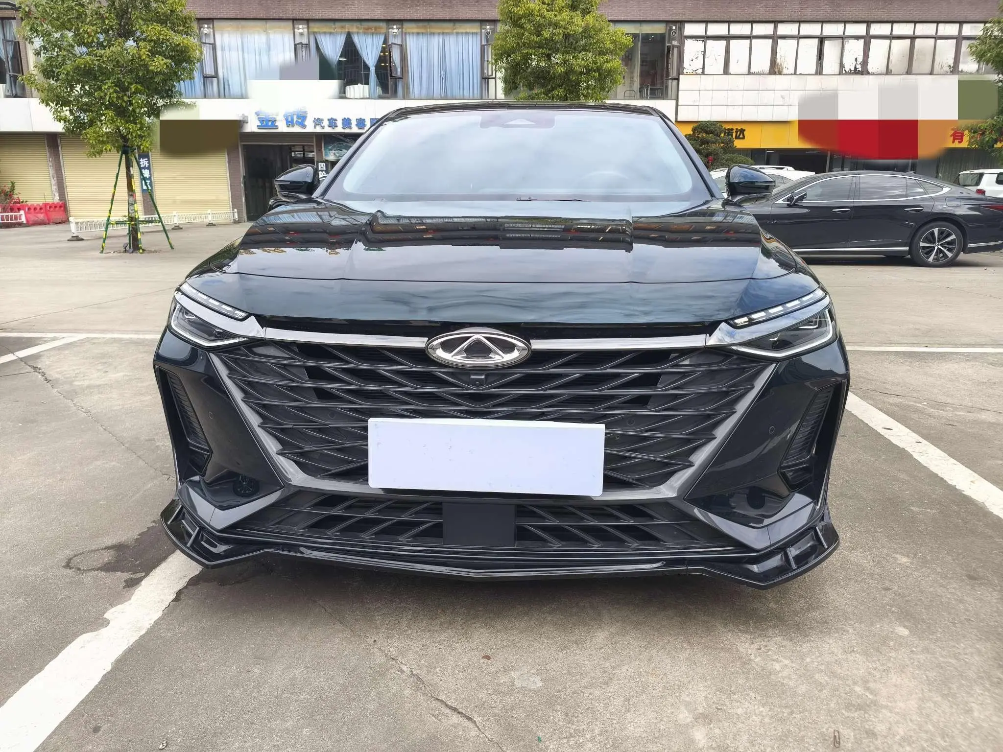 Chery Arrizo 8  из Китая