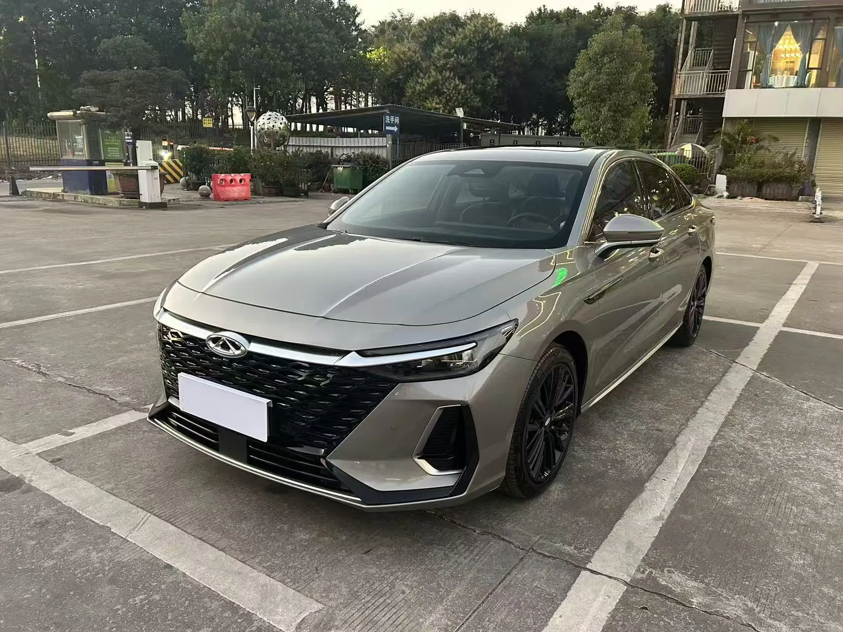 Chery Arrizo 8  из Китая