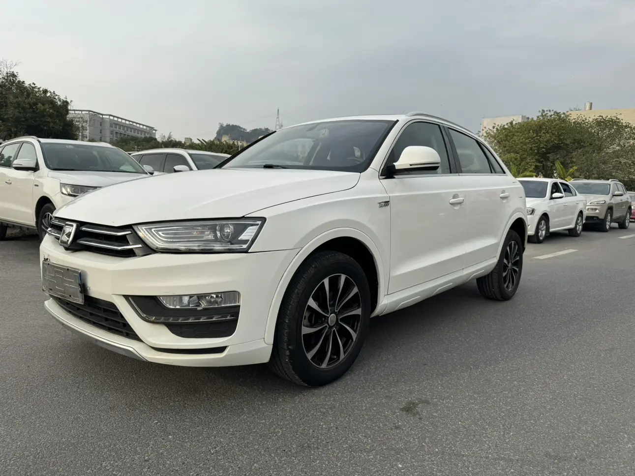 Zotye SR7  из Китая