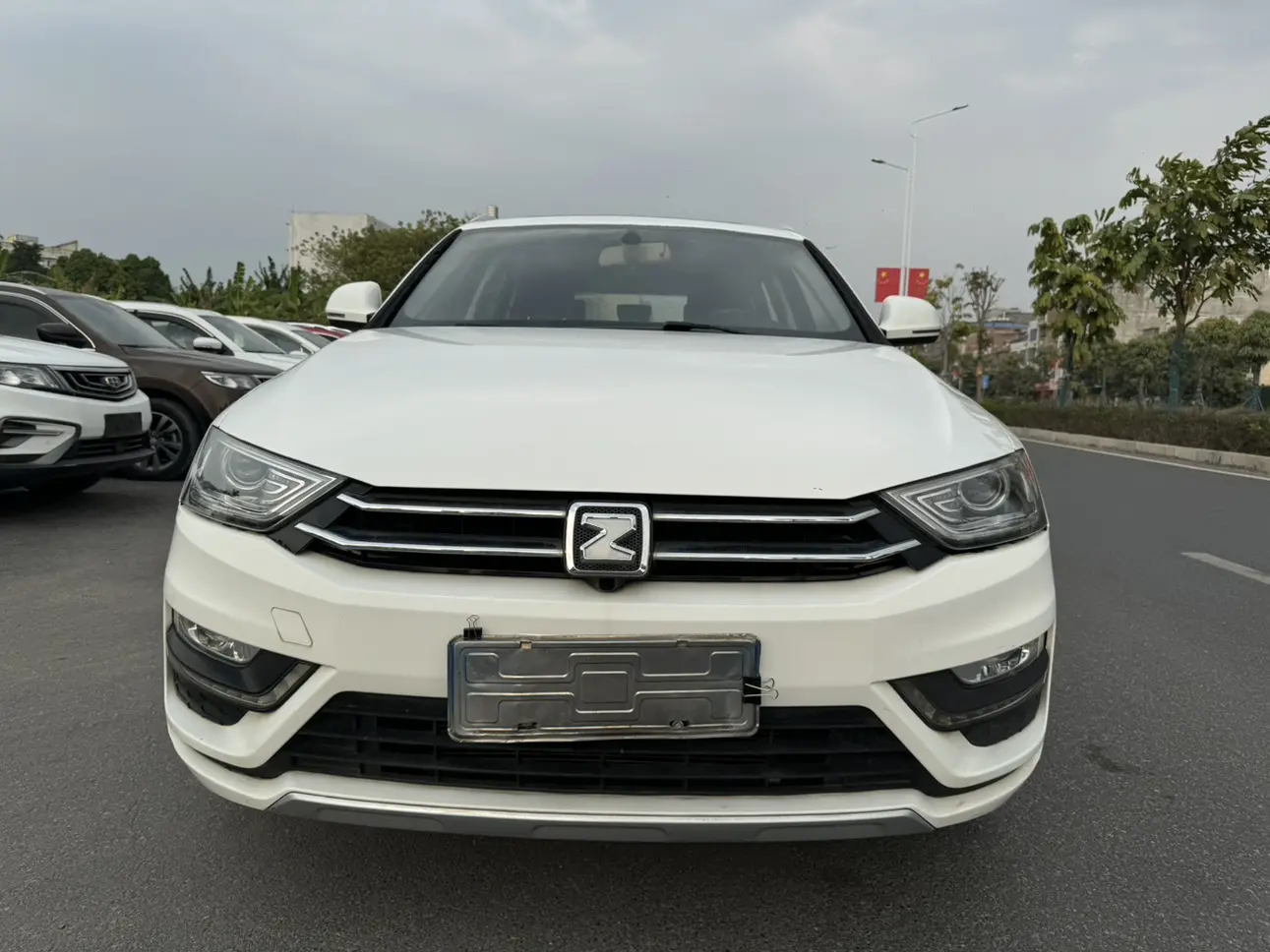 Zotye SR7  из Китая