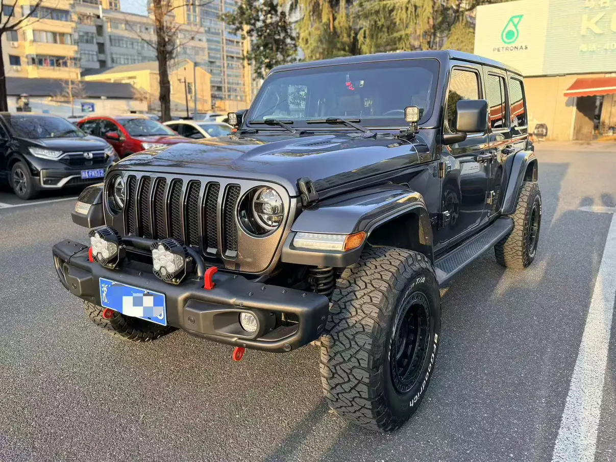 Jeep Wrangler  из Китая