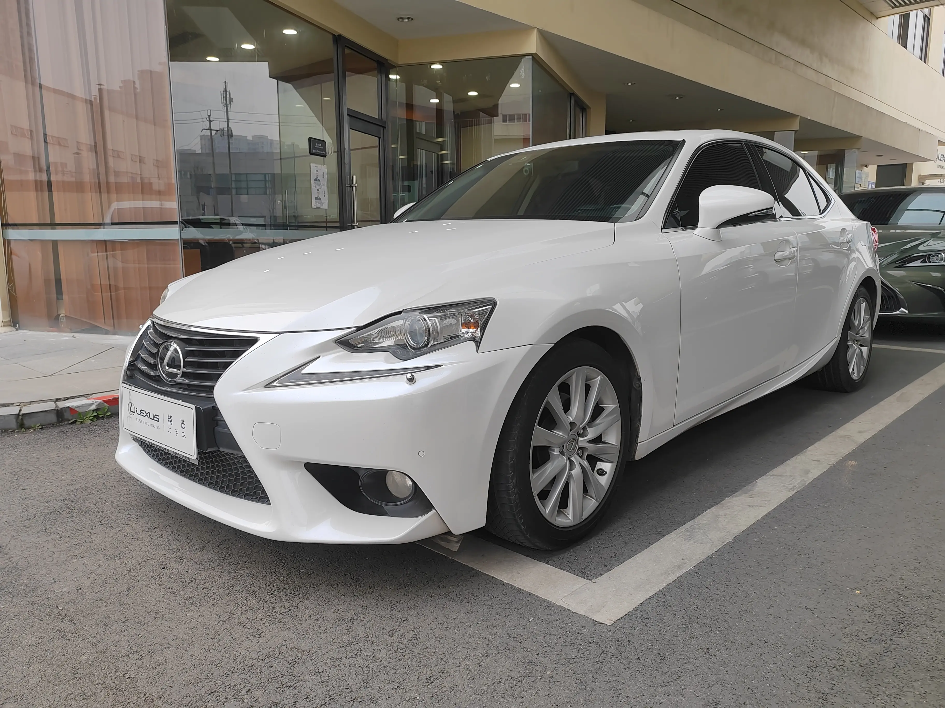 Lexus IS  из Китая