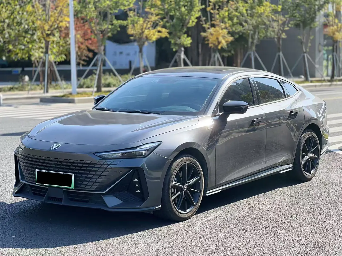 Changan UNI-V  из Китая