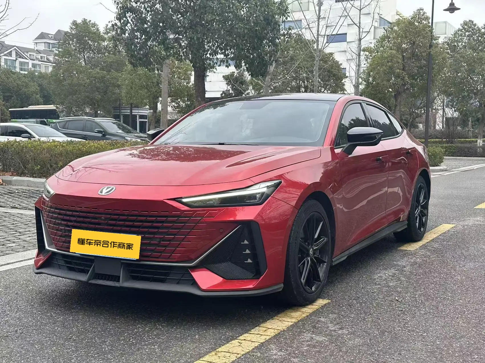 Changan UNI-V  из Китая