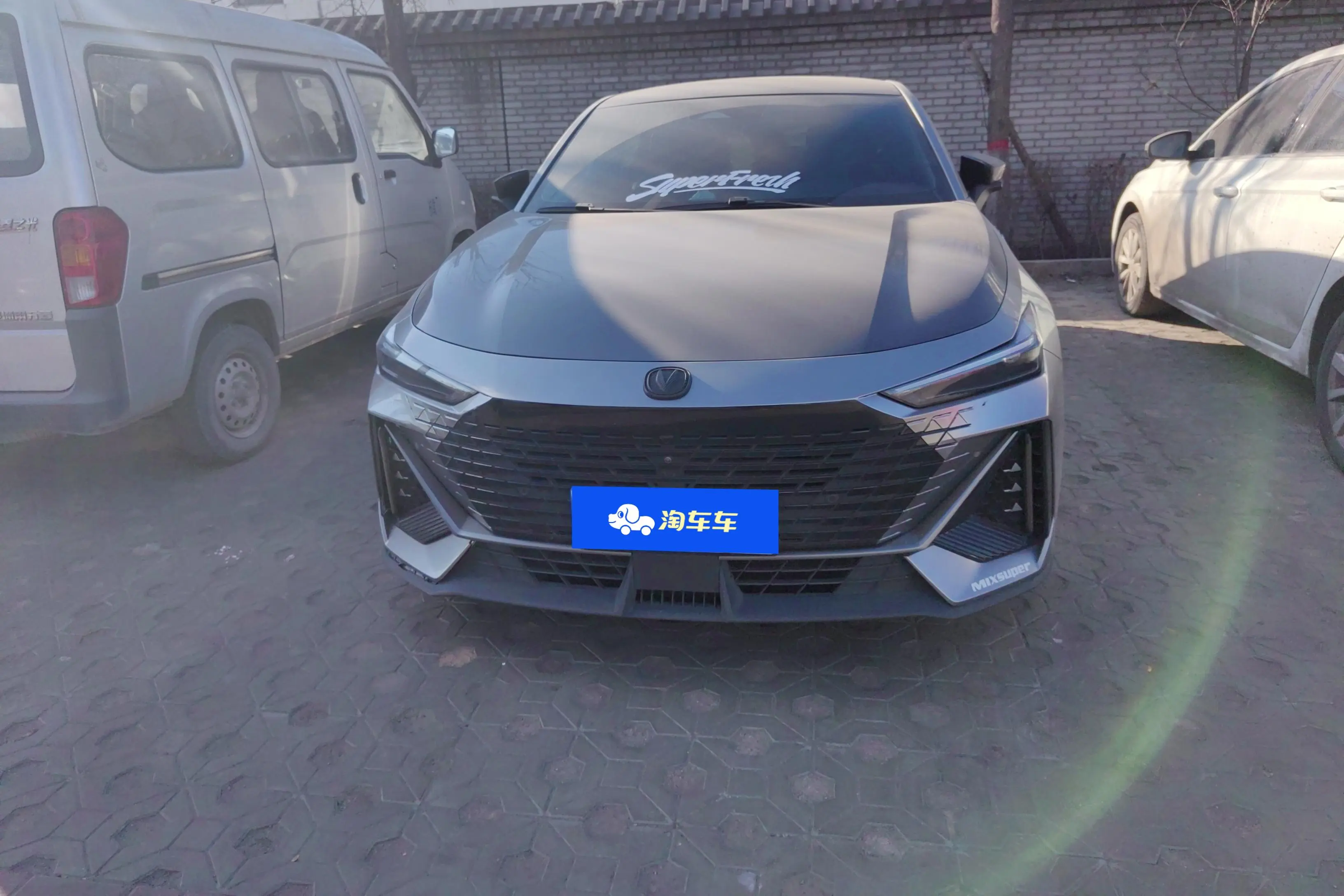 Changan UNI-V  из Китая