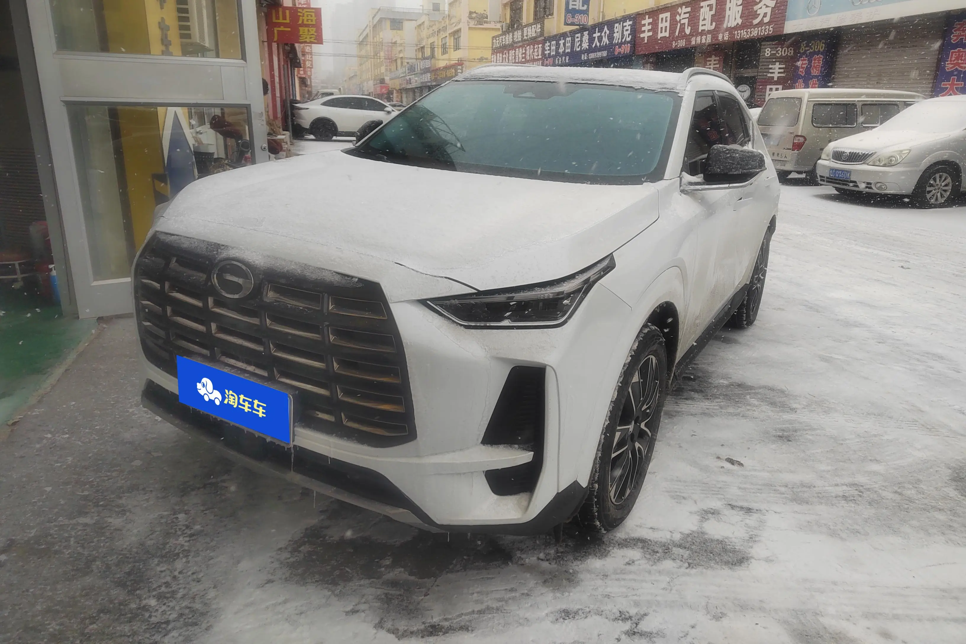 GAC Trumpchi GS4  из Китая
