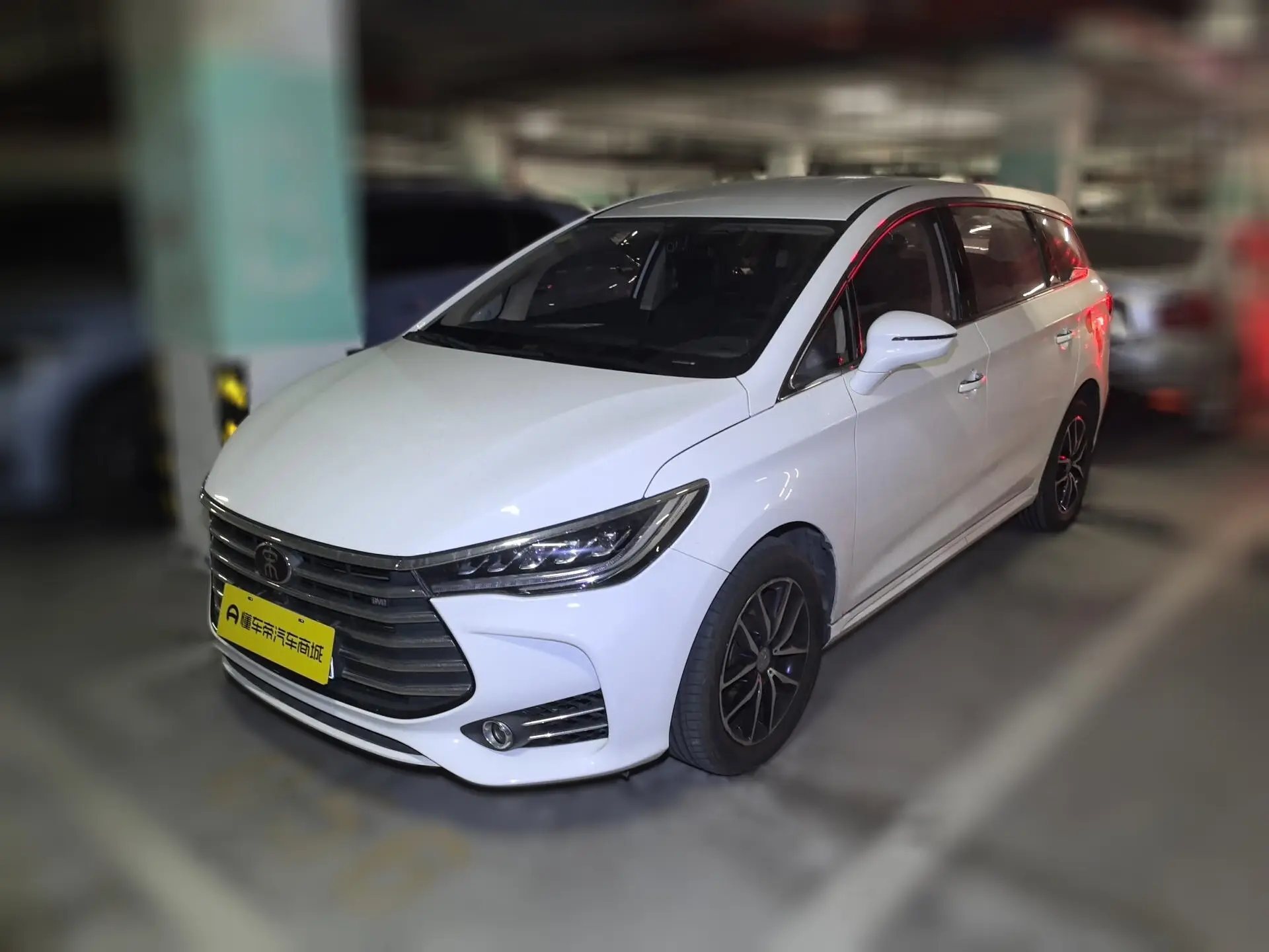 BYD Song MAX  из Китая