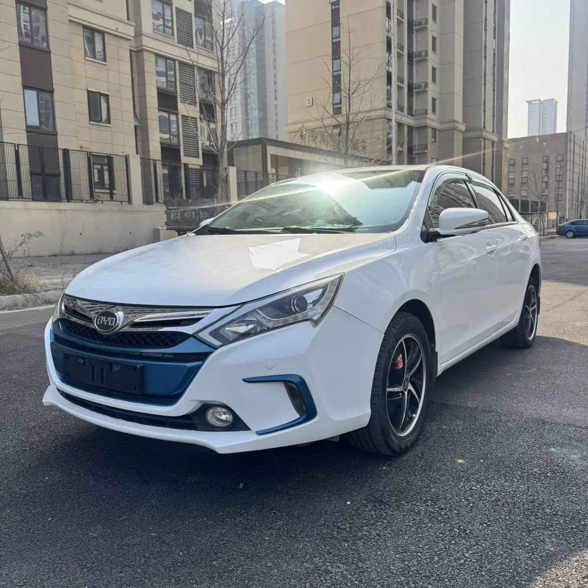 BYD Qin DM  из Китая