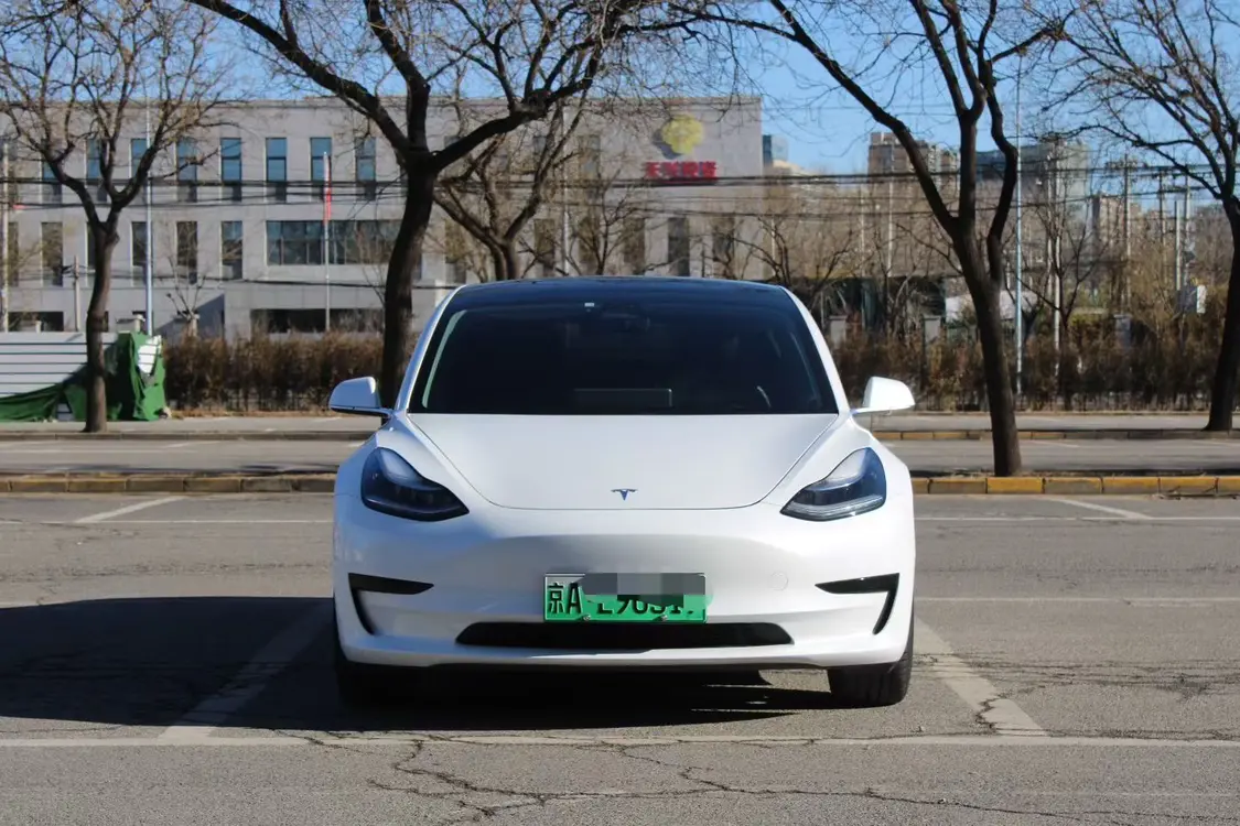 Tesla Model 3  из Китая