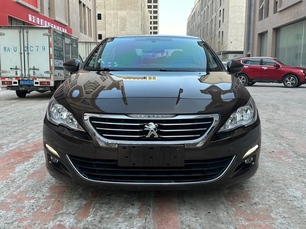 Peugeot 408  из Китая