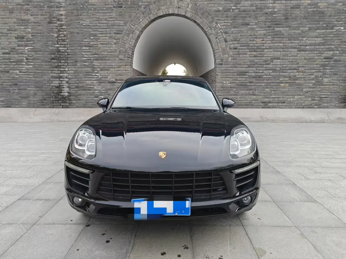 Porsche Macan  из Китая