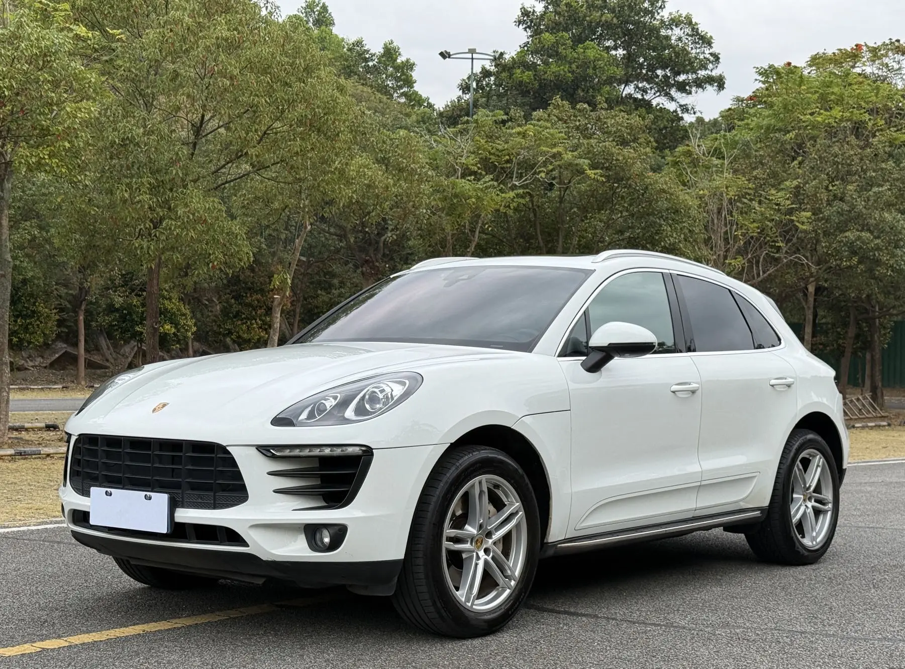Porsche Macan  из Китая