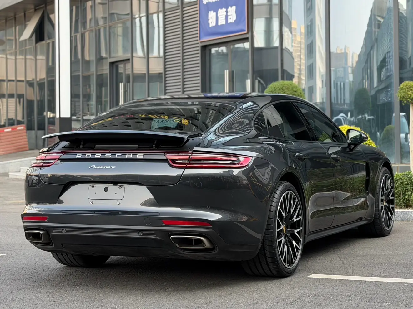 Porsche Panamera
