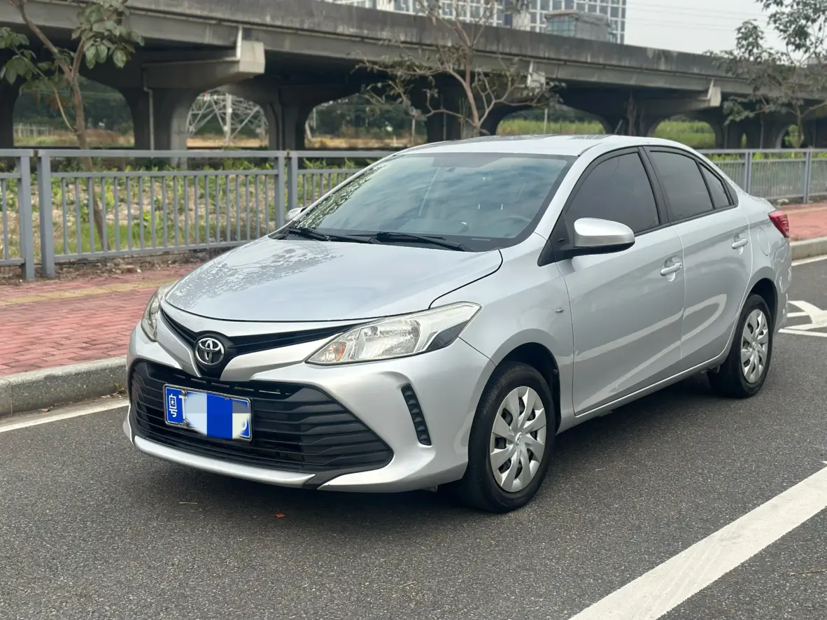 Toyota Vios  из Китая