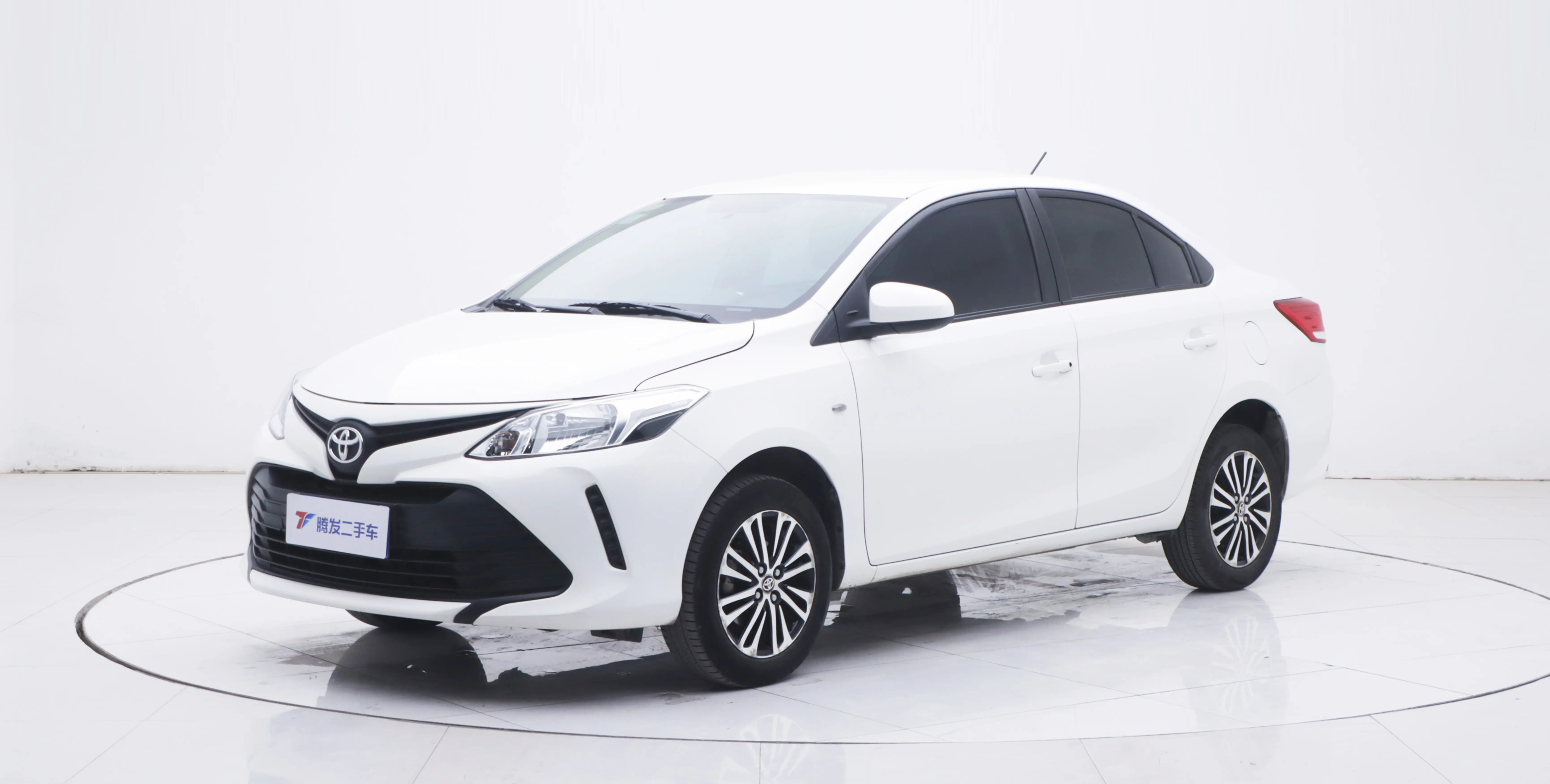 Toyota Vios  из Китая