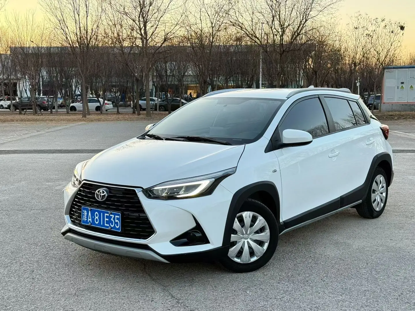 Toyota Yaris L  из Китая