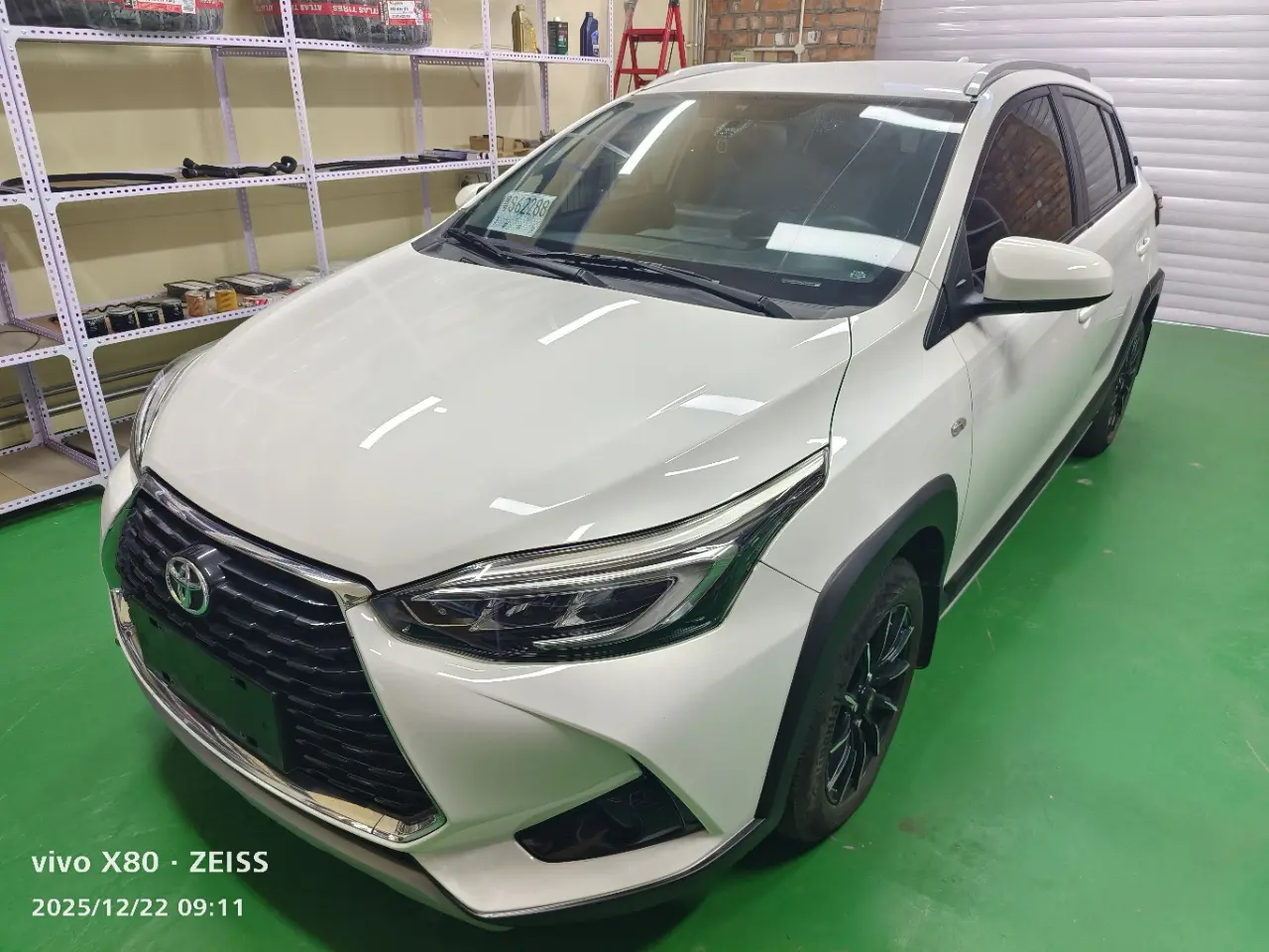 Toyota Yaris L  из Китая