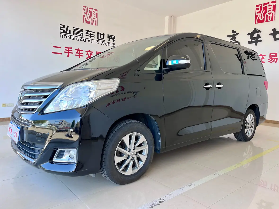 Toyota Alphard (Elfa)  из Китая