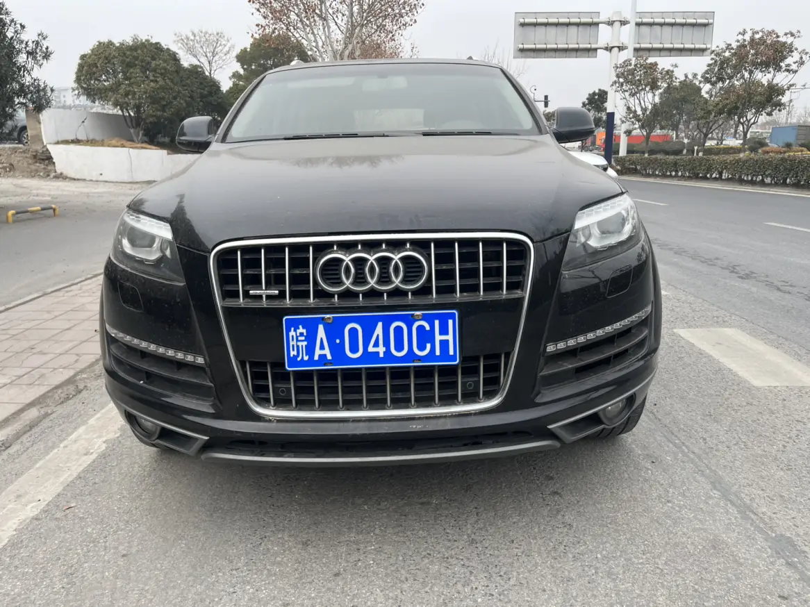 Audi Q7  из Китая